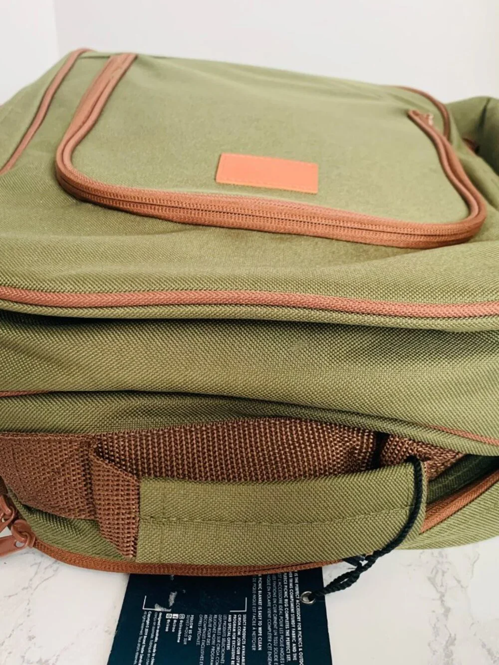 Ciroa Day Out Essentials Picnic Backpack Green Brown Trim Insulated Outdoor Set